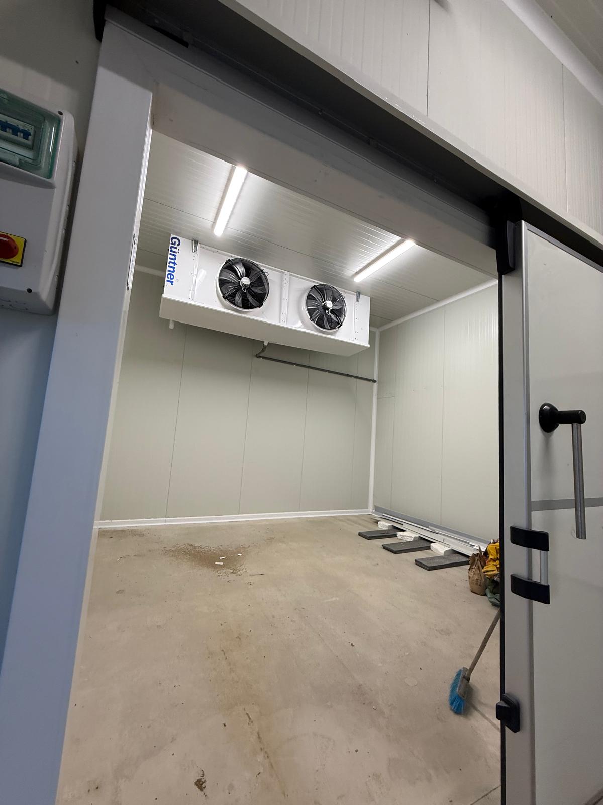 Camere frigorifice incinta ferma procesare afine