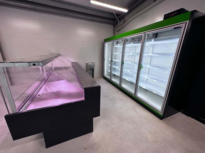 Vitrine frigorifice verticale refrigerare si congelare