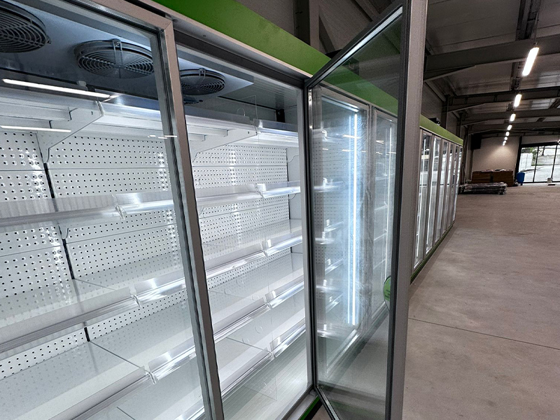 Vitrine frigorifice verticale refrigerare si congelare